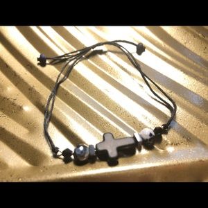 Bracelet black howlite cross